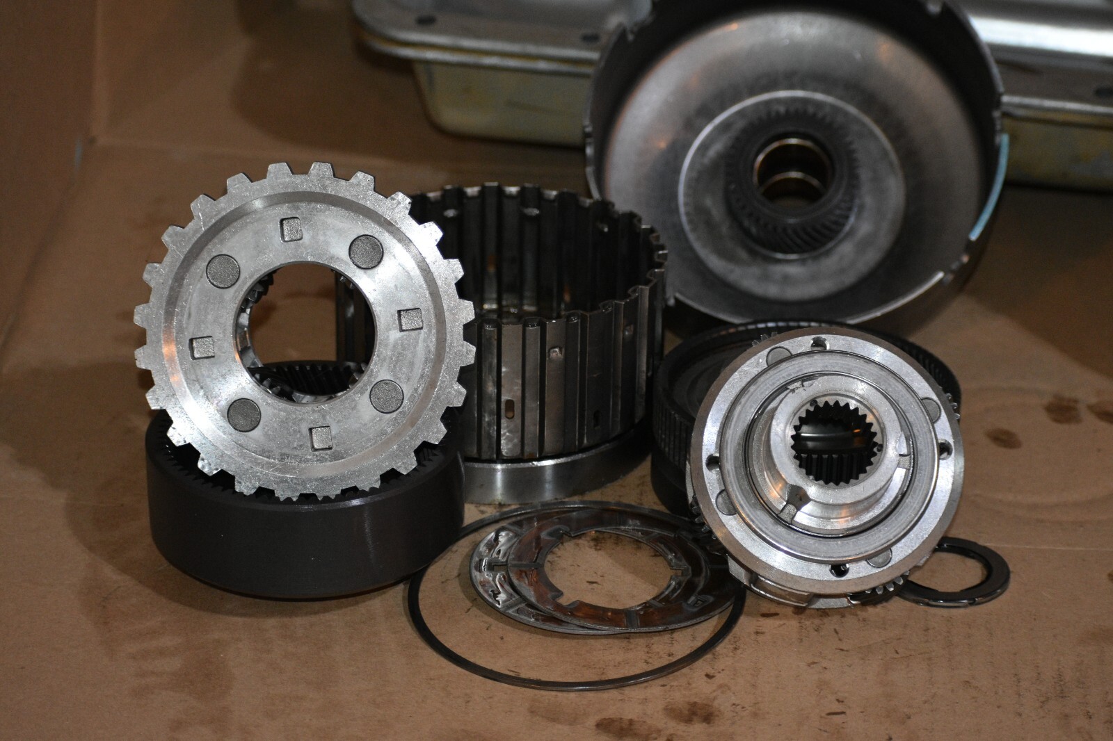4R100 FRONT AND REAR COMPLETE PLANET ASSEMBLY WITH SUN GEAR AND SHELL