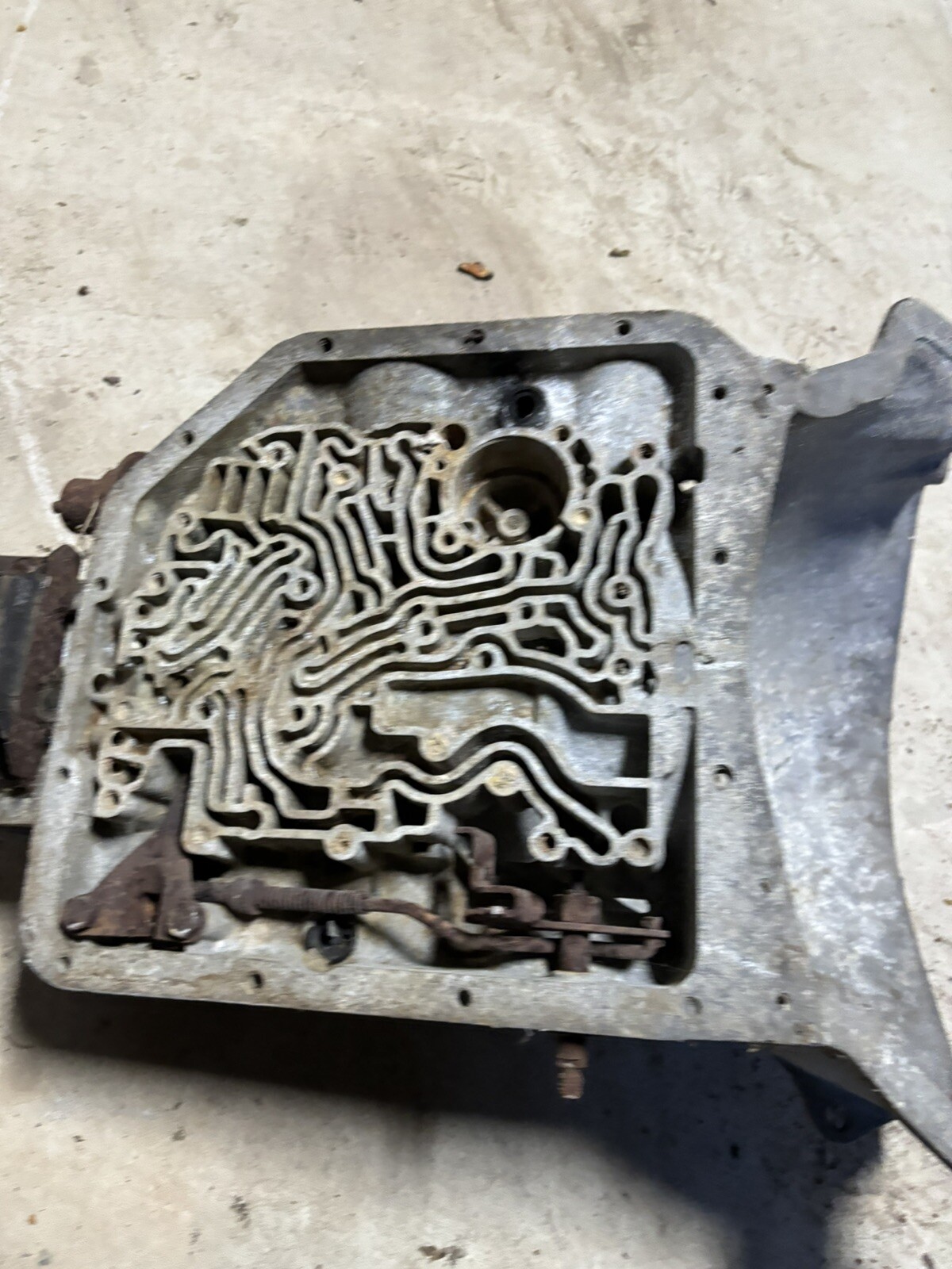 CHEVROLET GM AUTOMATIC TRANSMISSION EMPTY CASE CORE MOCK UP SBC BBC TURBO TH350