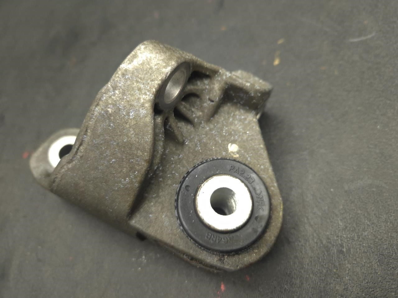 Transmission Mount Bracket 2019 Ford Escape BV6Z-6E042-C 2013 2014 2015 – 2018 X