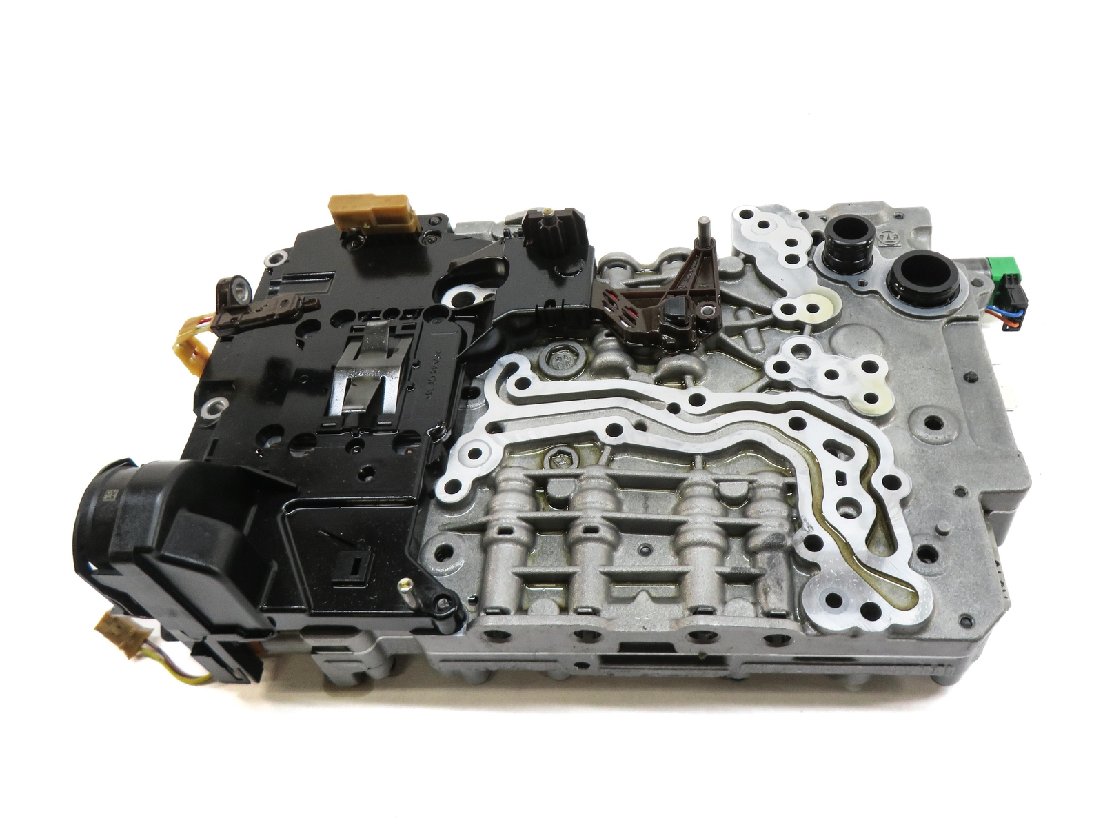 2014-2018 BMW 320i (F30) RWD – 8HP-45 A/T AUTOMATIC TRANSMISSION VALVE BODY