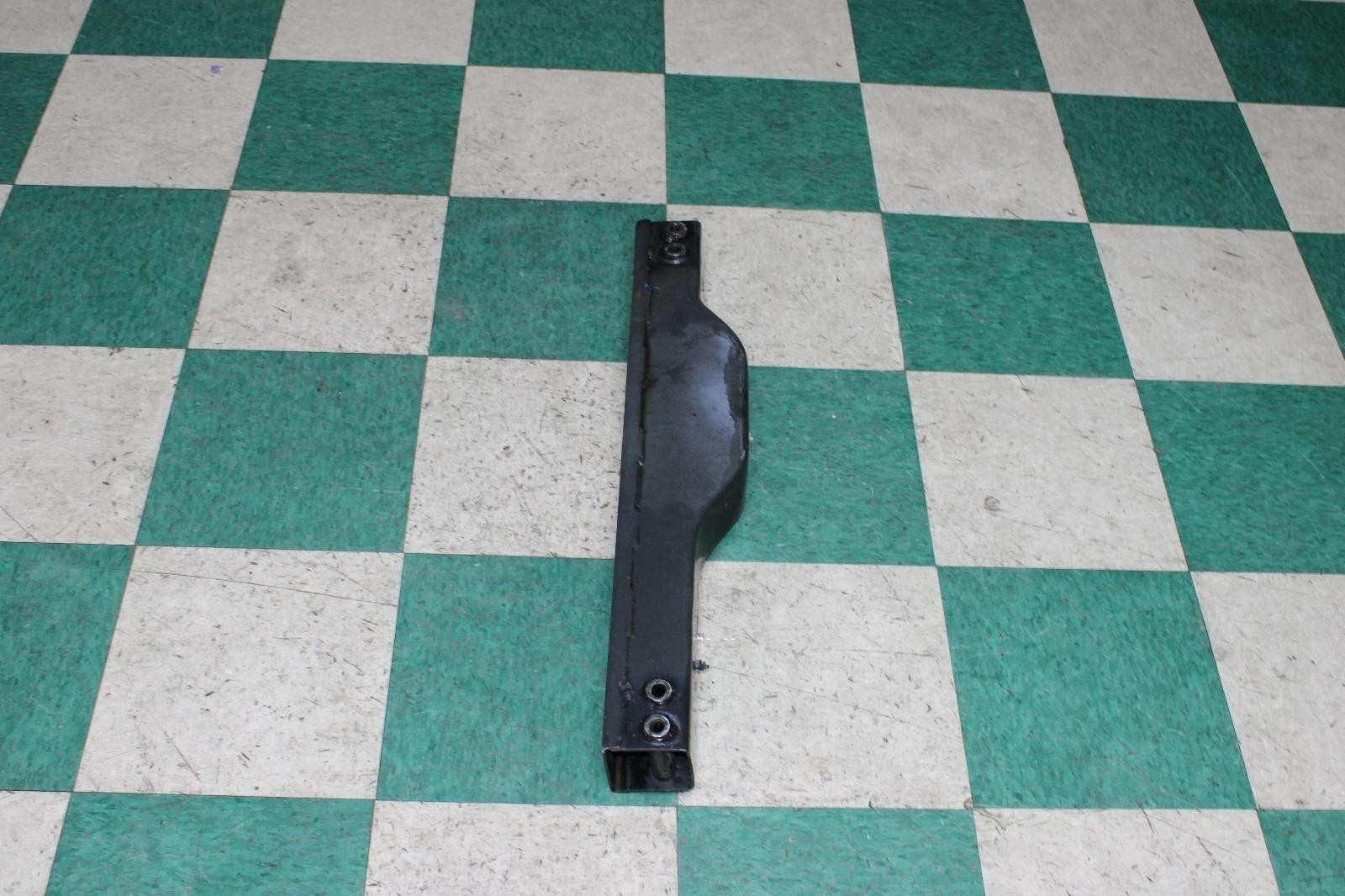 03-06 Avalanche 1500 Automatic Transmission Crossmember Support Cross Member WTY
