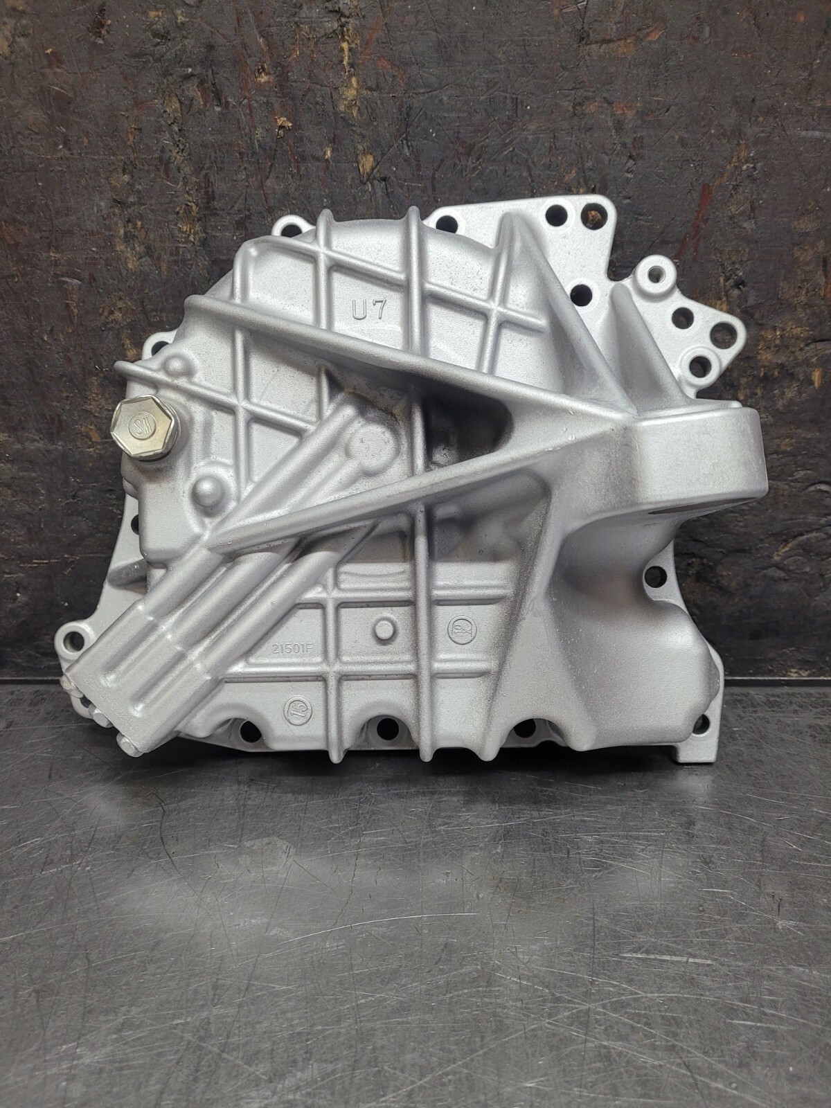 U760E U760F U761, REAR COVER, U7 CAST , TOYOTA WITH A MOUNT FOR SUPPORT 07-UP