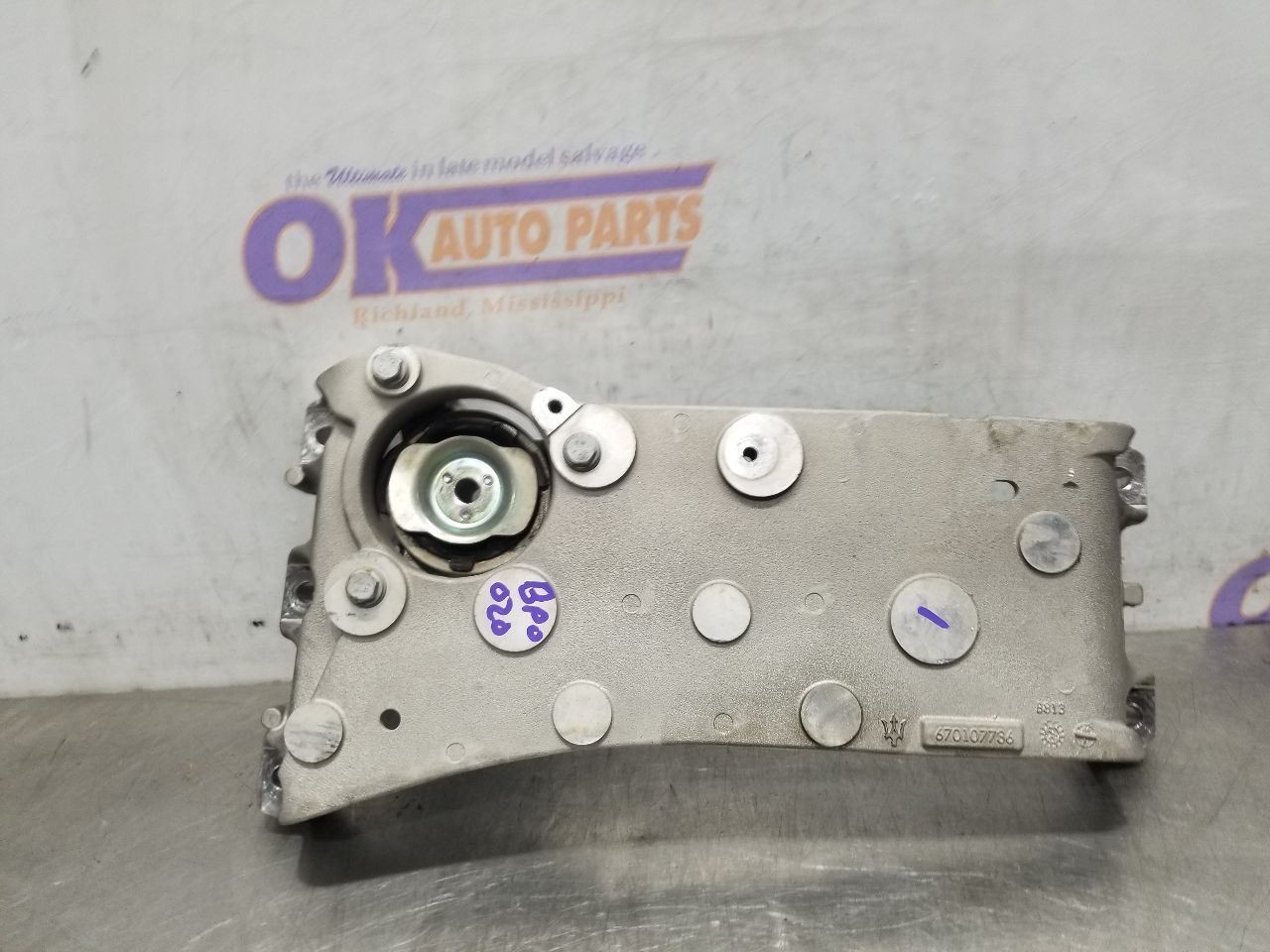 22 2022 MASERATI LEVANTE 3.8L TRANSMISSION CROSSMEMBER MOUNT