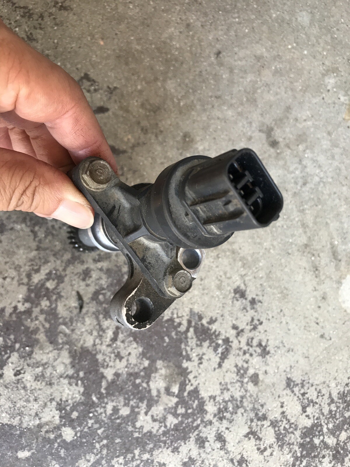 Used 94-01 Acura Integra automatic VSS vehicle speed sensor.