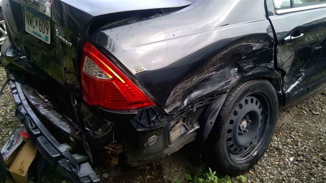 Fusion Automatic Transmission 2.5L VIN 3 8th Digit Hybrid Fits 11-12 4834451