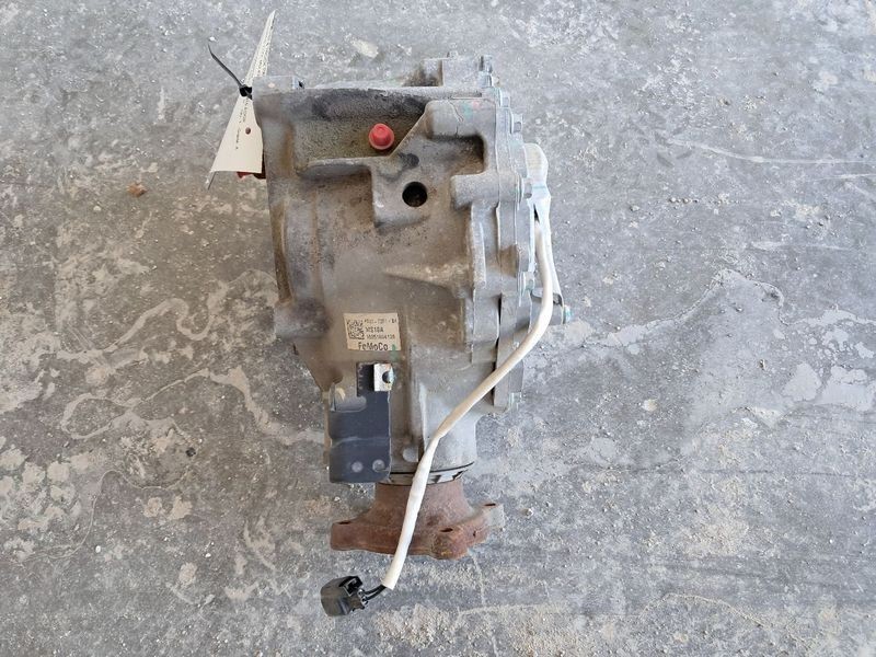 2015-2018 Ford Edge Transfer Case 3.5L Without Oil Cooler