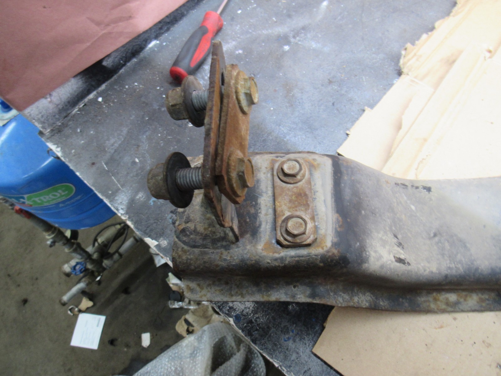 11-16 Ford F-250 F-350 Automatic Transmission Crossmember Support OEM