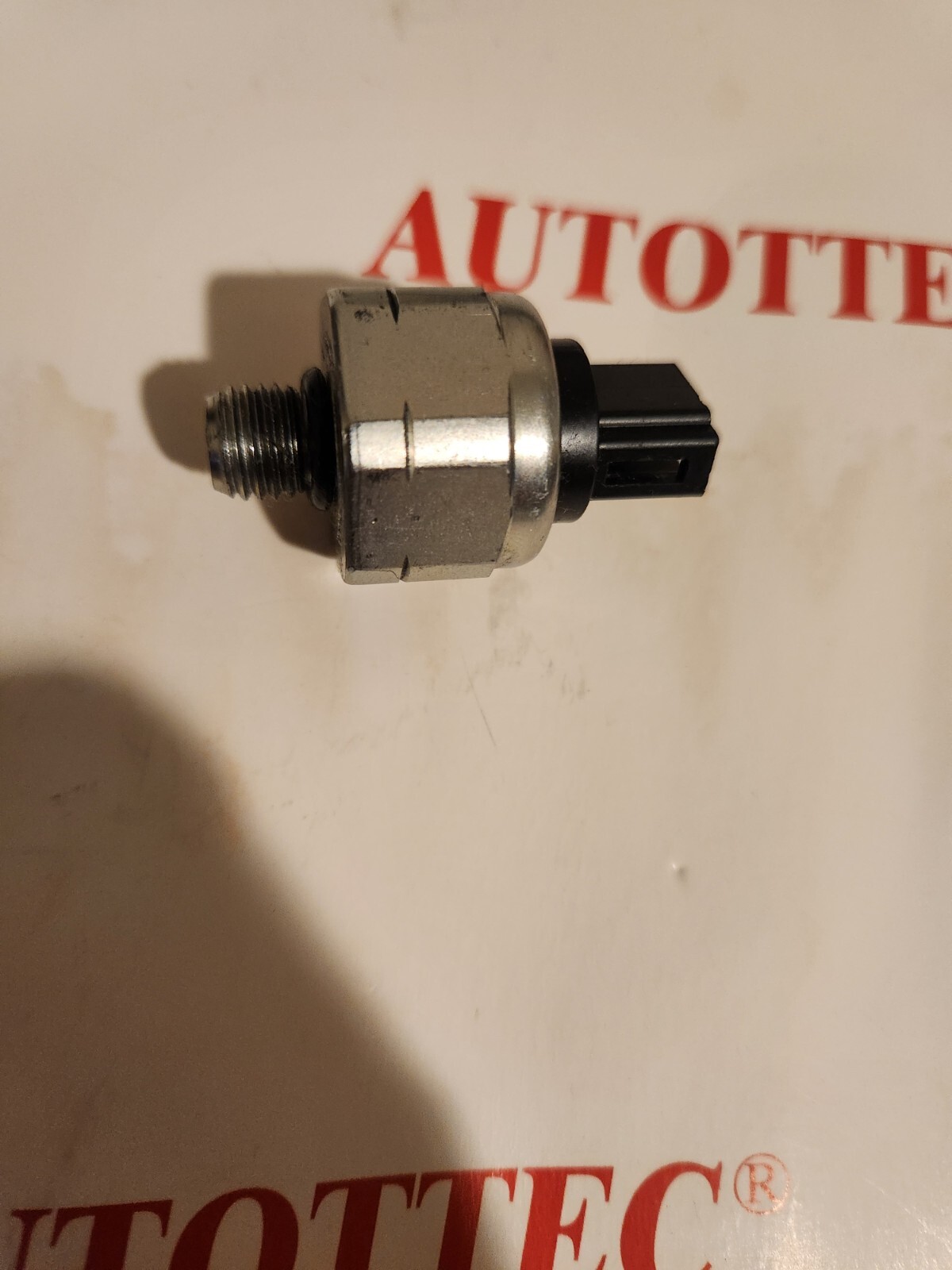 JF011E,JF015E Oil Pressure switch short & Tall (Tested 0.48 to 0.52 Kilo Volts)