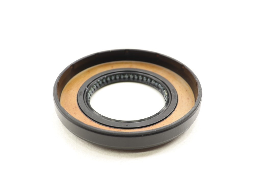 NEW OEM Ford AWF21 Auto Trans Output Shaft Seal 7E5Z1177D Fusion MKZ Milan 06-12