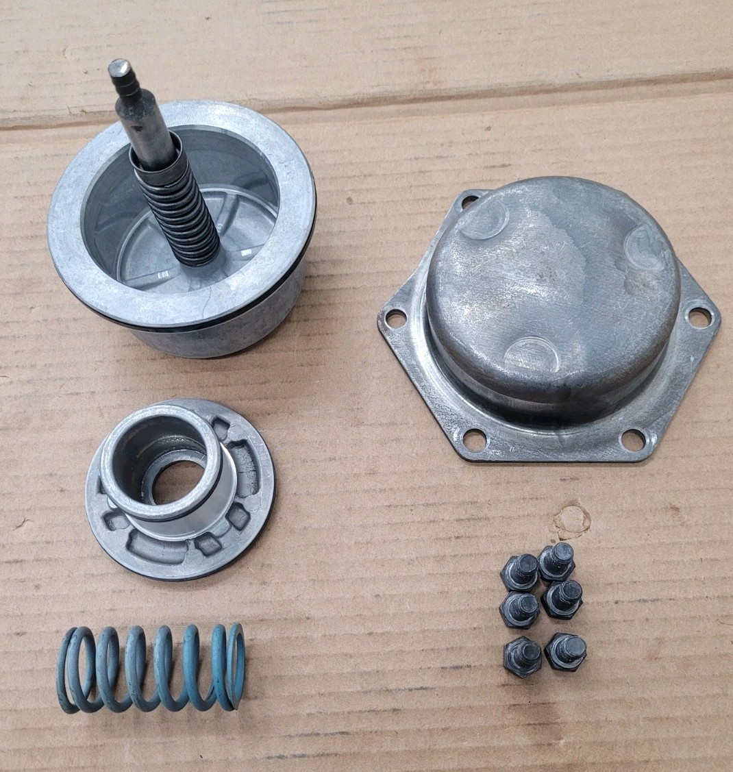 TH400 rear servo assembly