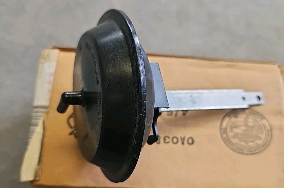New Genuine GM Front Actuator Air Inlet Door Chevrolet Blazer 1995-1997 01996792