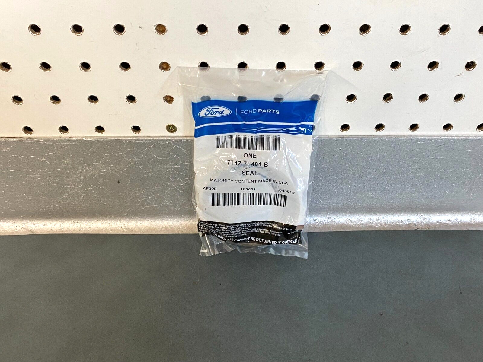 Ford OEM NOS 7T4Z-7F401-B Auto Transmission Oil Pump Seal 2007-2019 Ford Edge
