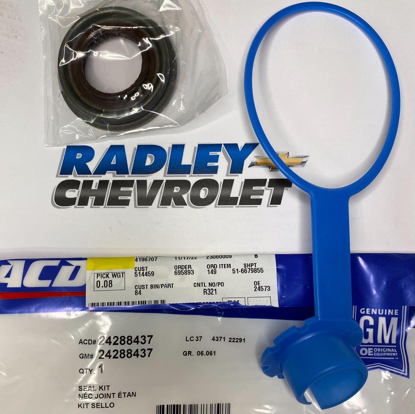 NEW GM OEM 11-15 CHEVY CRUZE FRONT DRIVE- AXLE SEALS-GENERAL MOTORS GMC 24288437