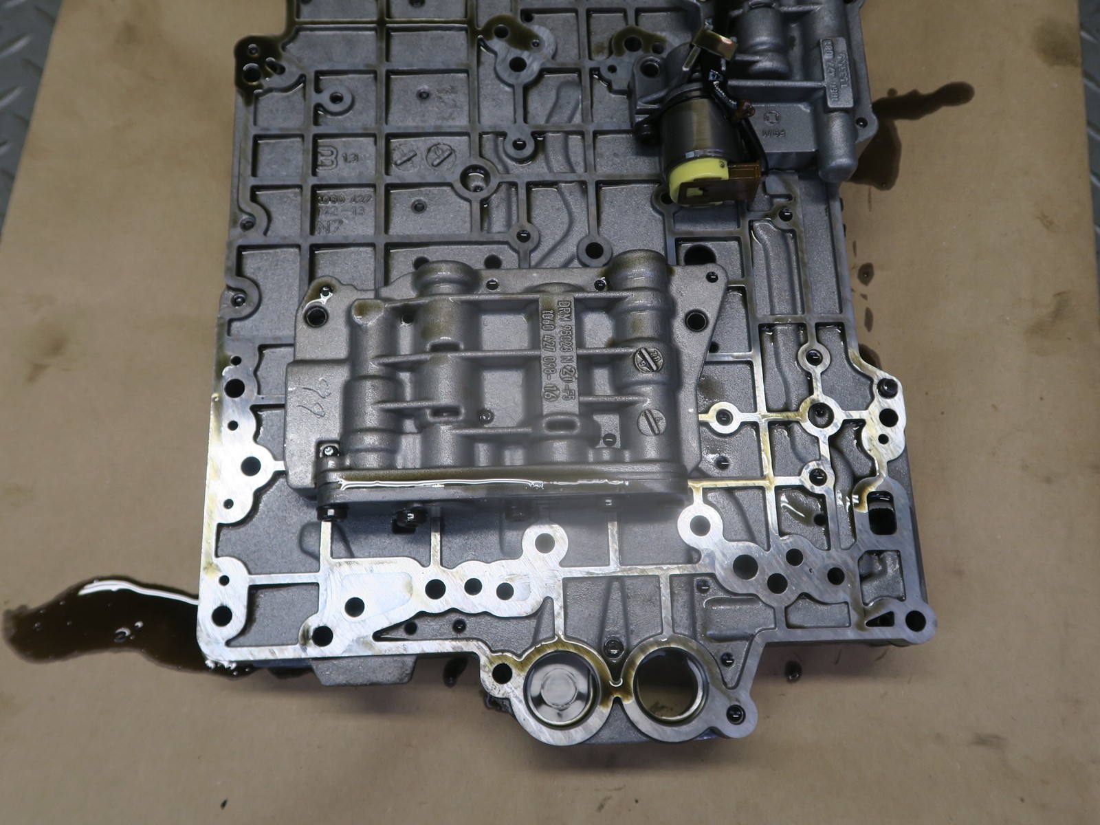 01-03 BMW E46 330Ci 330i A5S 325Z TRANSMISSION VALVE BODY MECHATRONIC OEM