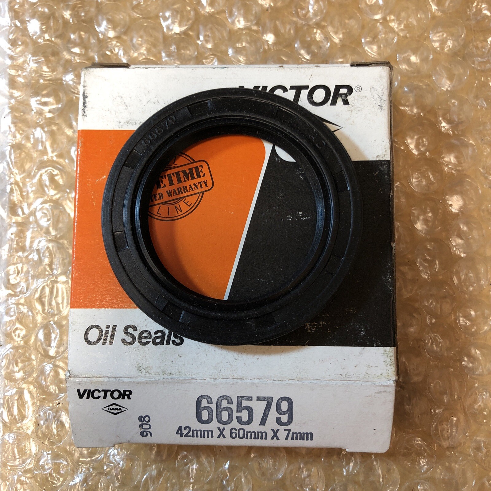 Victor 66579 / 1953 Crankshaft Oil Seal New In The Box! Free Shipping !