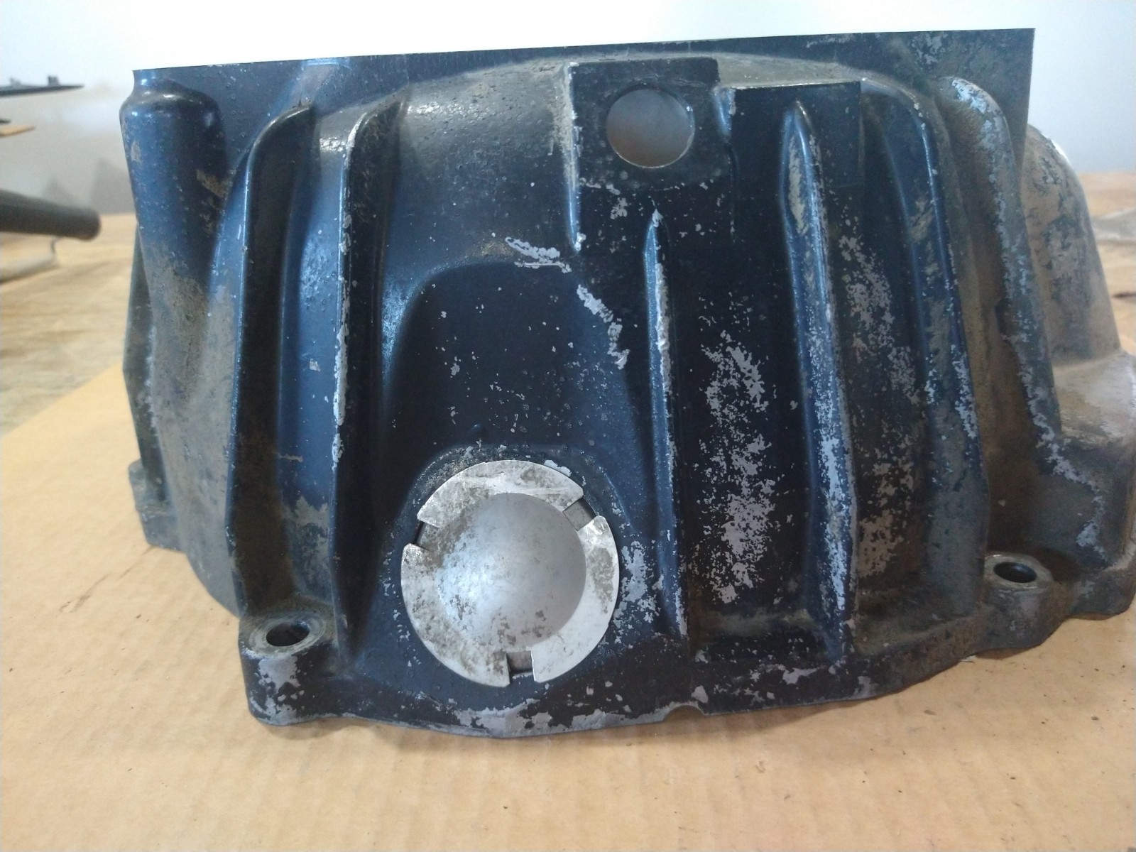 GM OEM Automatic Transmission Bell Housing 4L60E 4l65E 24206953 24206952