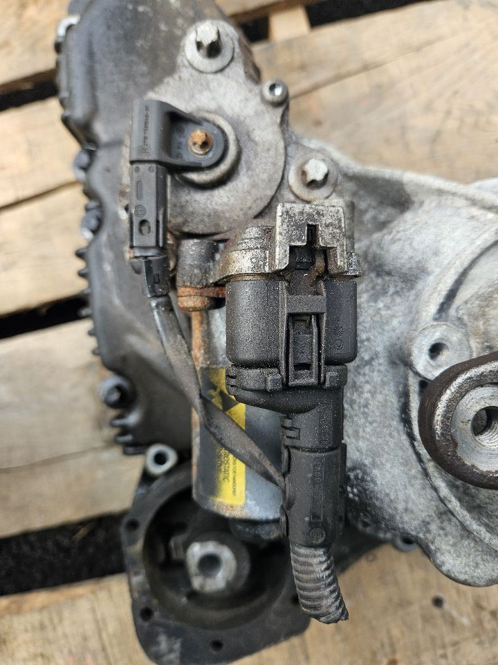 2007-2013 BMW 328i xDrive AWD Transfer Case Coupe OEM