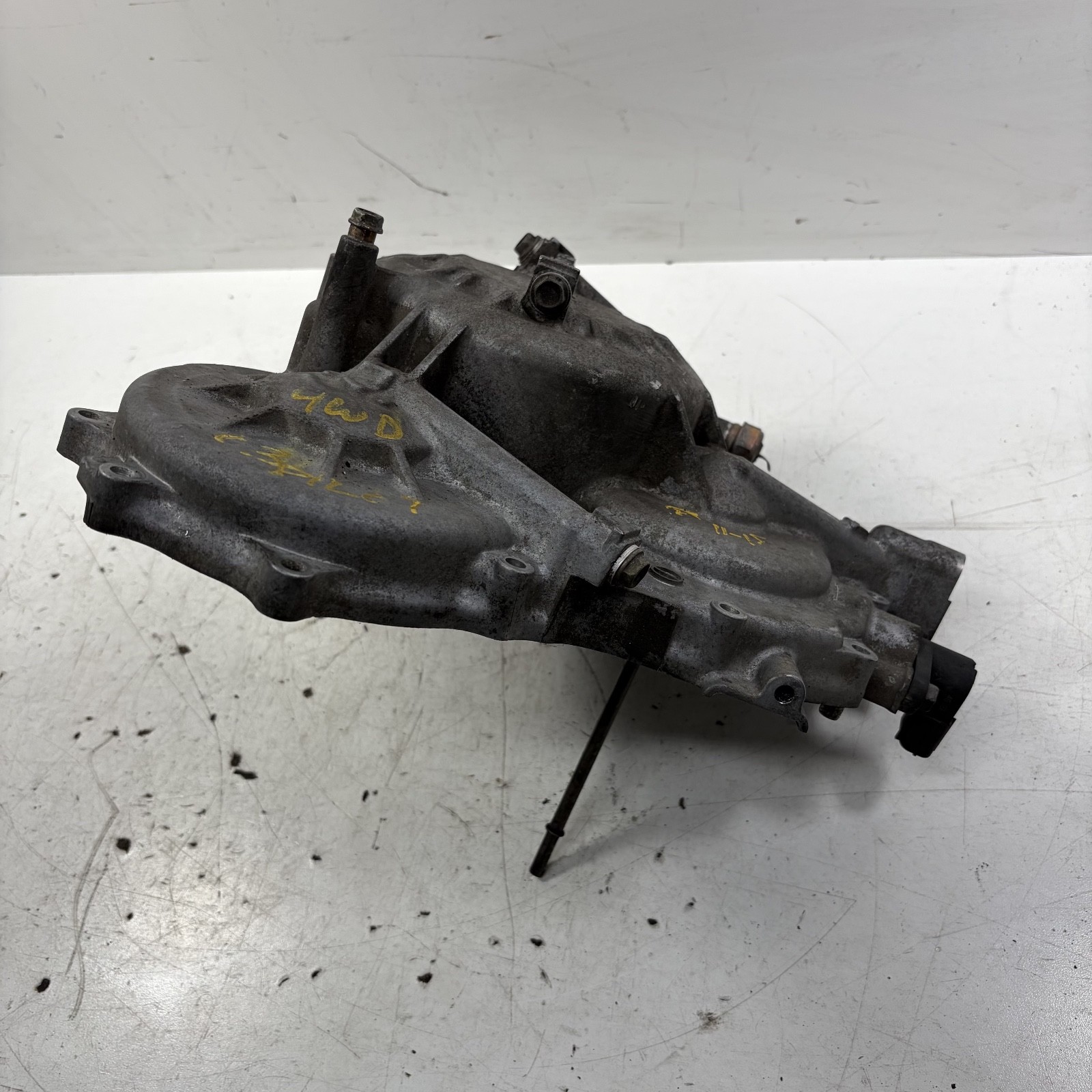 03-04 Honda Pilot AT Transmission Left Side End Cover 21240-P7W-000 OEM