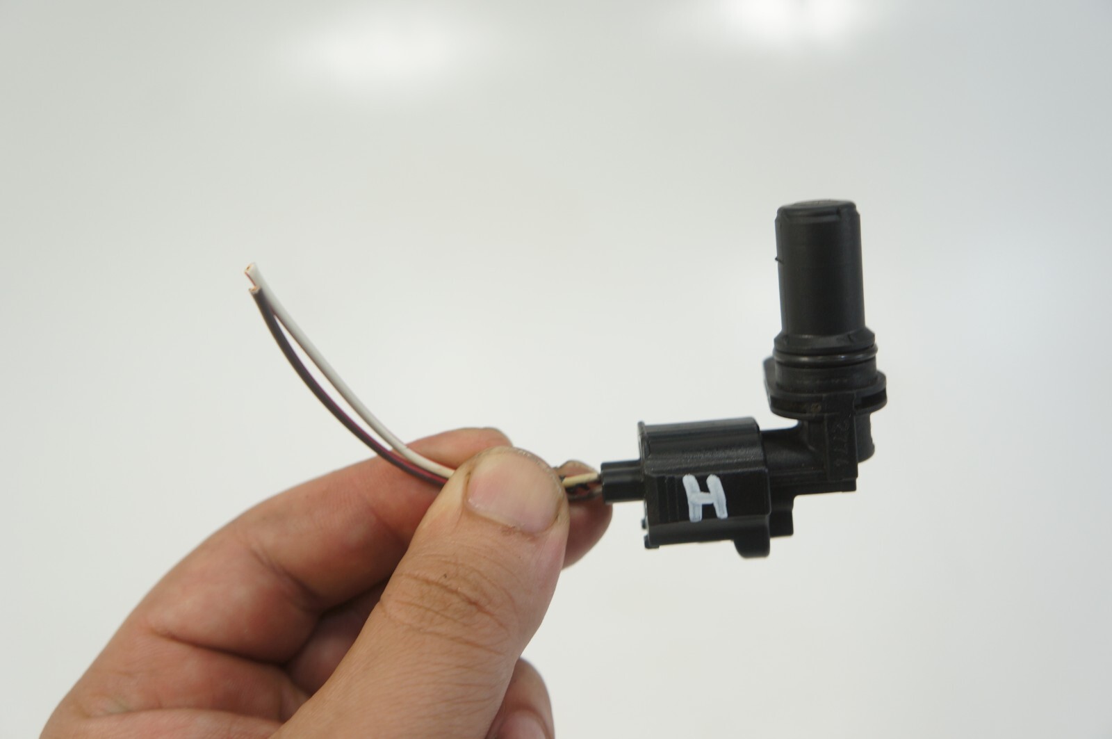 2002-2005 ford thunderbird t-bird rpm speed rotation sensor oem