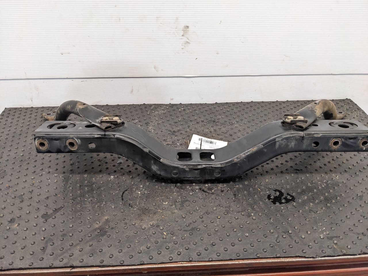 03-09 4 RUNNER Automatic Transmission AT 4×2 Crossmember Support Unit Fa 1185538