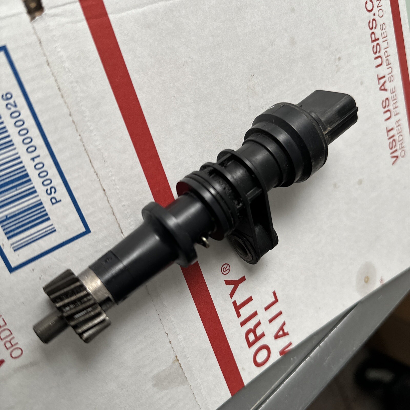 Used 94-01 Acura Integra automatic VSS vehicle speed sensor.