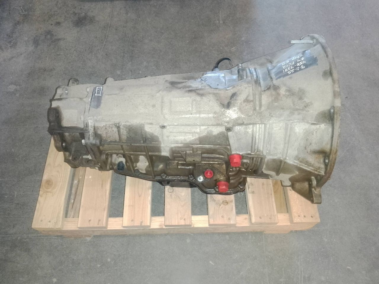 45RFE Automatic Transmission from 2004 Dodge RAM 2500 5.7L 4×4 12207155