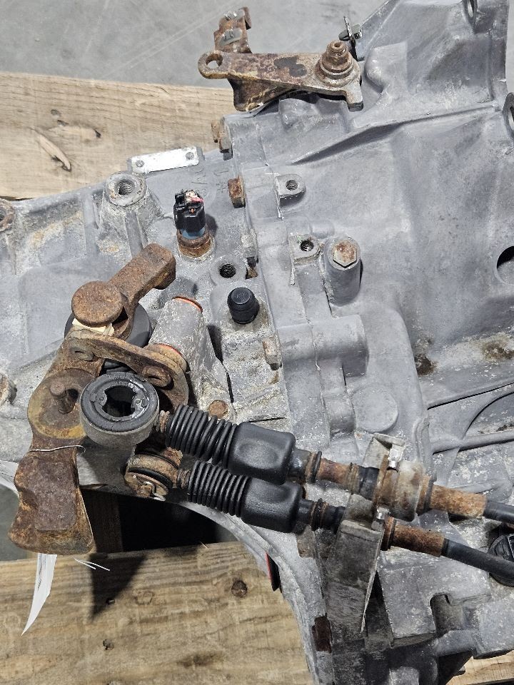 2003-2008 Hyundai Tiburon Manual Transmission 6 Speed OEM