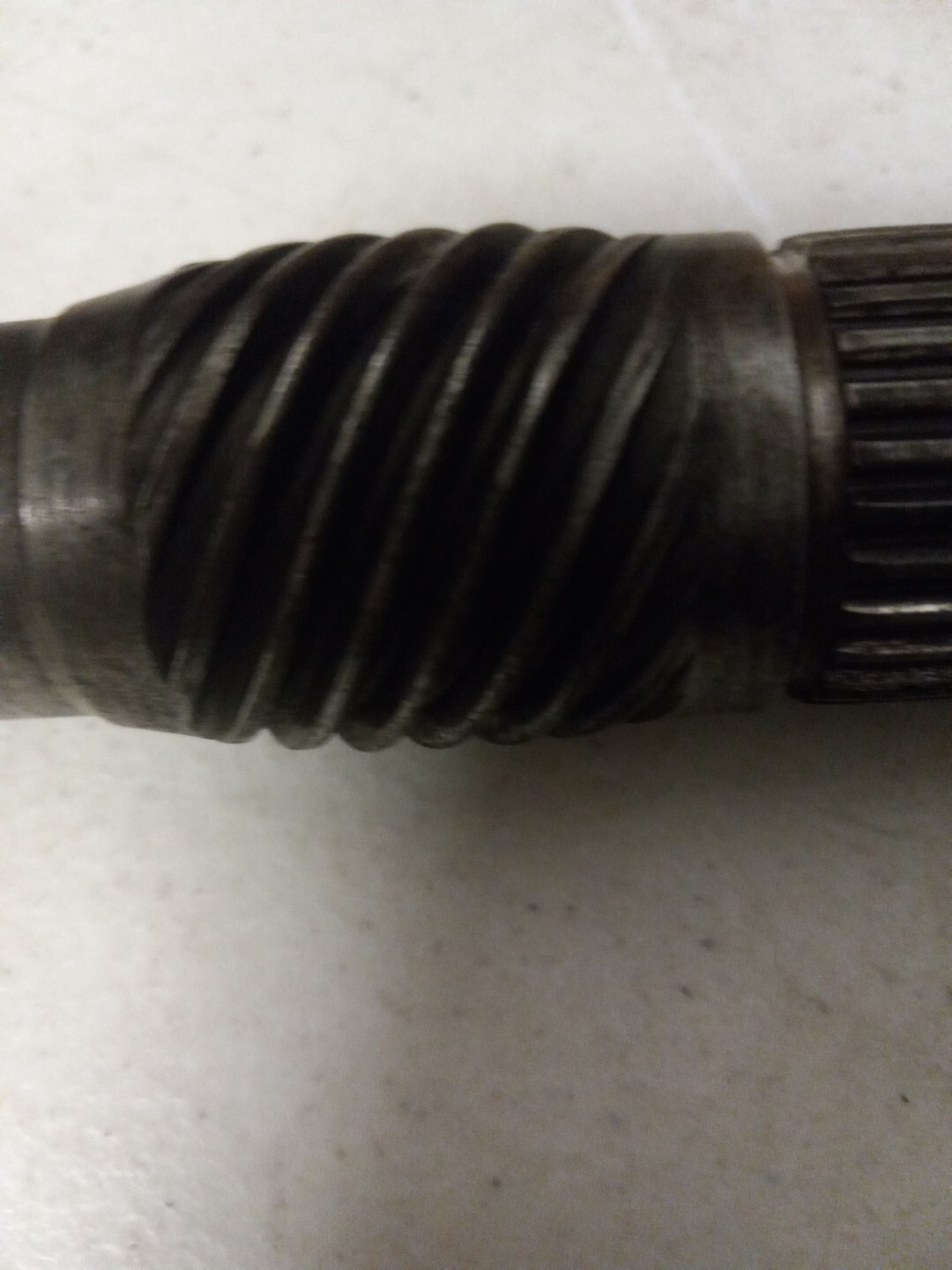 Used TH 350 CHEVY 6 INCH EXTENSION HOUSING W/ OUTPUTSHAFT