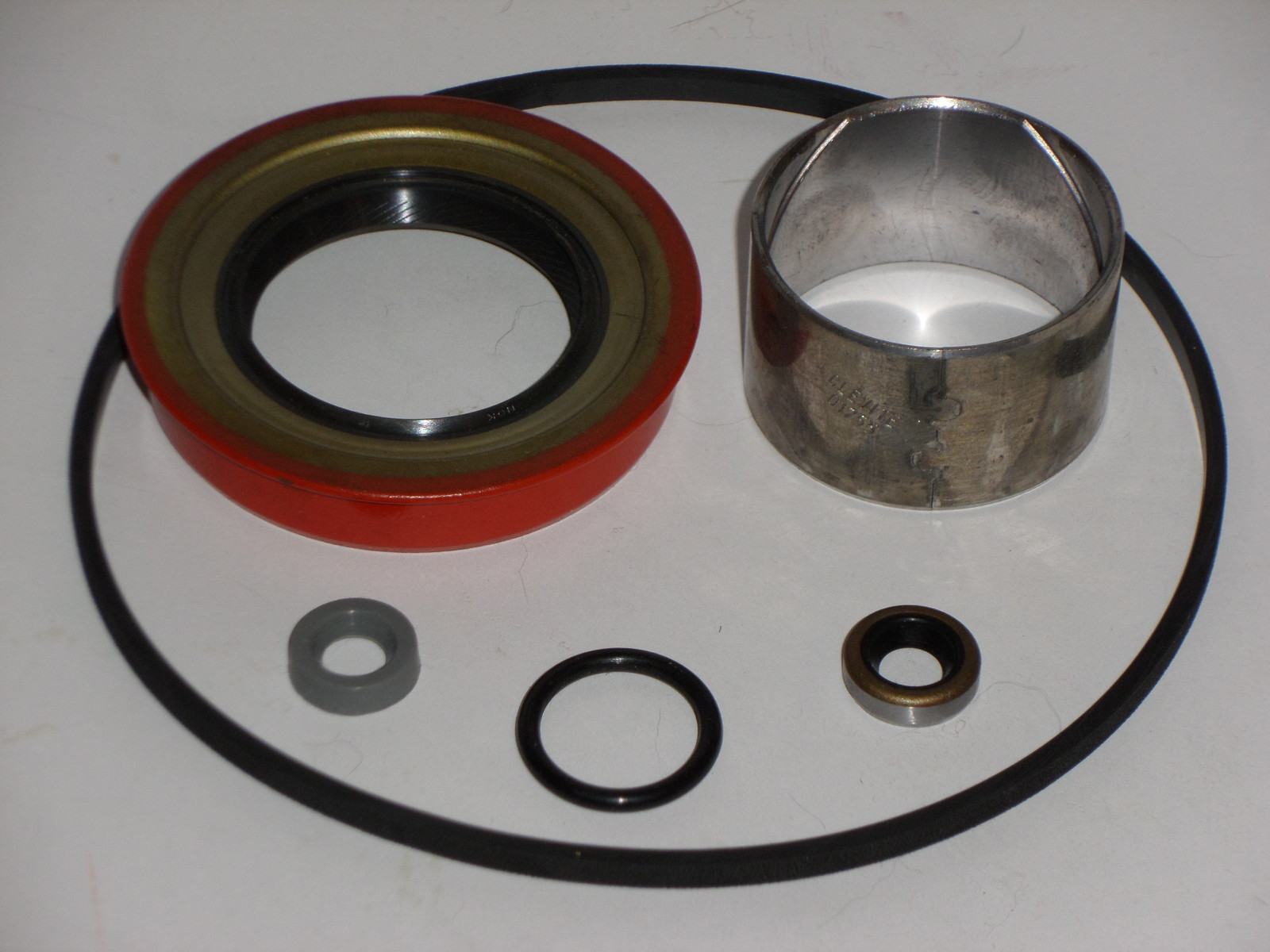 Tail housing Reseal Kit–Fits All GM Aluminum Powerglide Transmissions 1962-1973