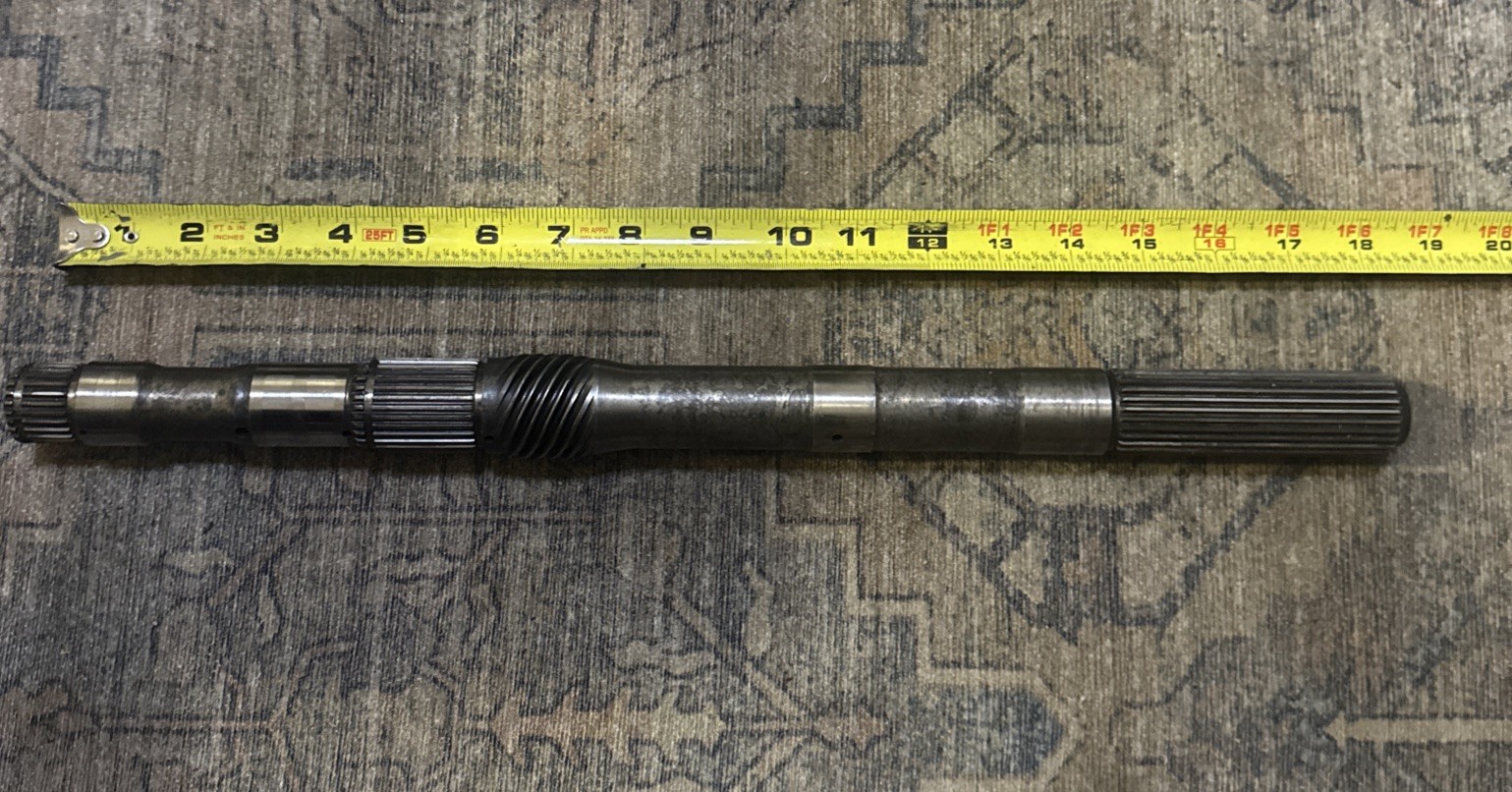 TH350 TURBO TRANSMISSION MAIN OUT PUT SHAFT 18 1/2 LONG FOR 9 IN TAILHOUSING