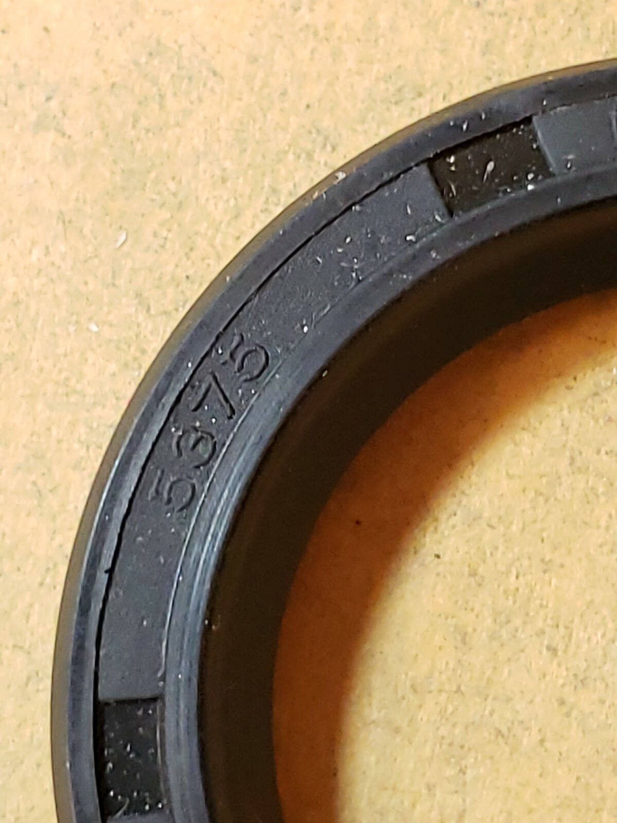 NOS National 710416 Trans Transfer Shaft Seal Front New In The Box! F+S!