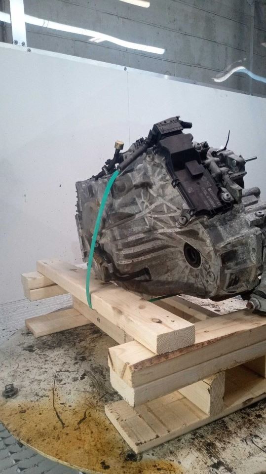 Automatic Transmission 2.4L 4WD 2 Speed Transfer Case Fits 15 CHEROKEE 765119