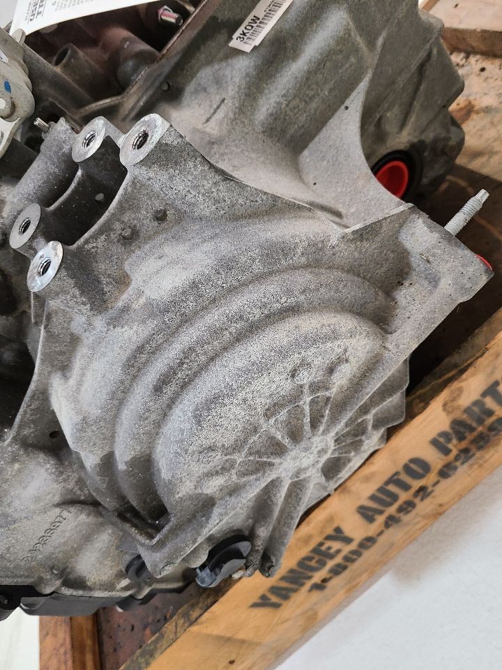 2013 Chevrolet Equinox Automatic Transmission FWD 2.4L