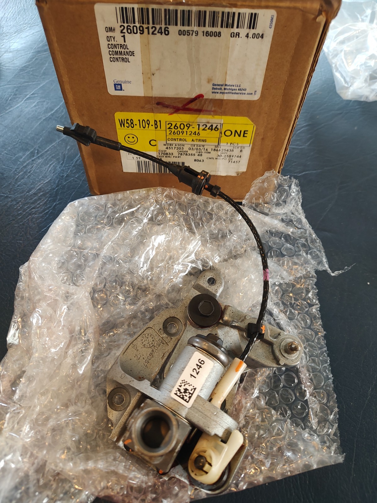 GM OEM NOS 26091246 Auto Trans Shift Lever Control 1995-2005 Chevy GMC Cadillac