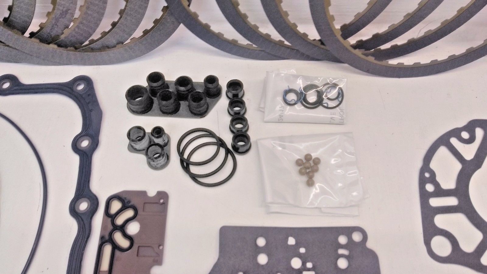 .6L80e 6L80 overhaul kit clutches filter bush + PISTONS rebuild kit