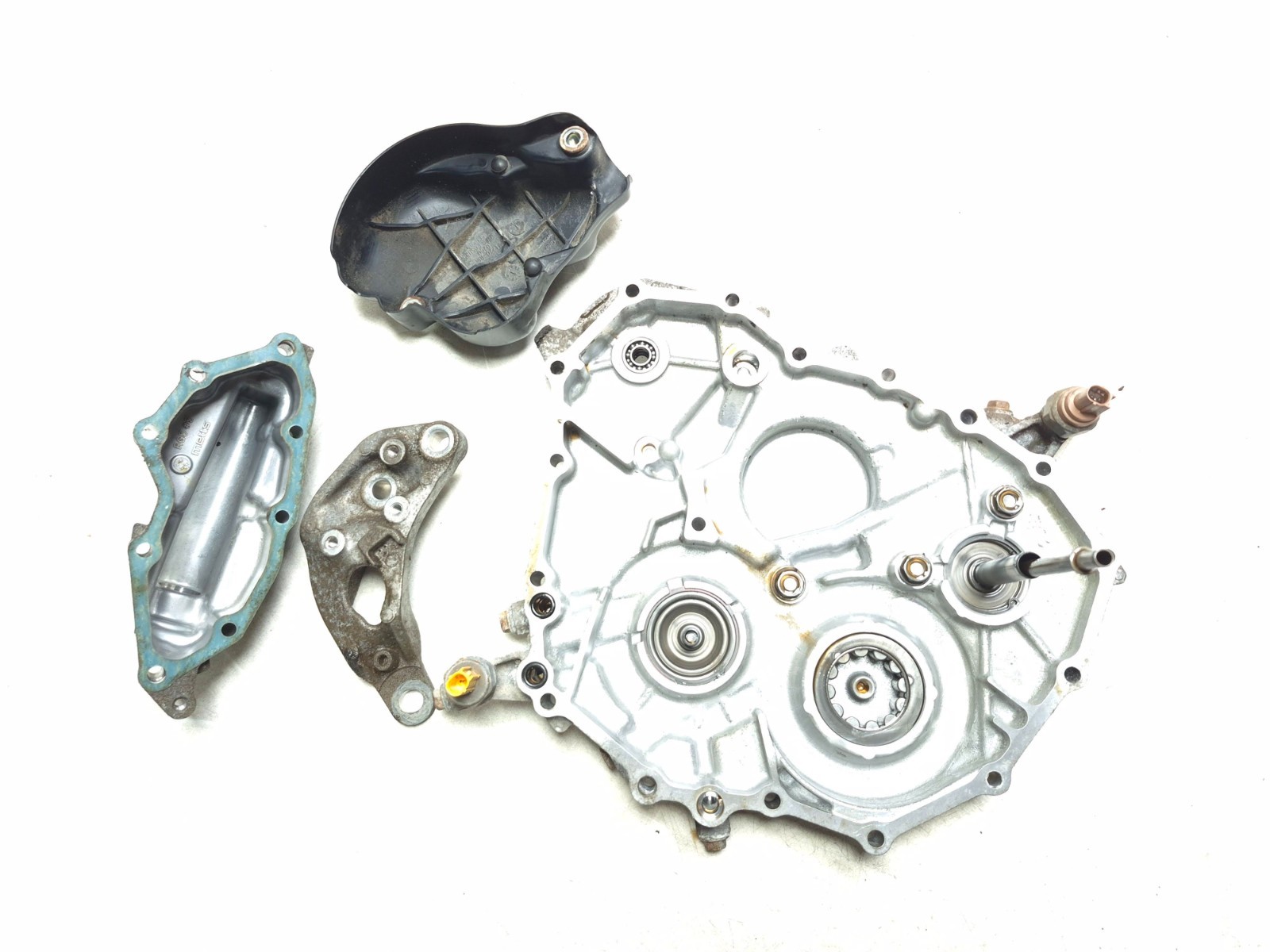 2013 Honda Fit 1.5L Automatic Transmission Cover & Bracket Driver Side Set OEM