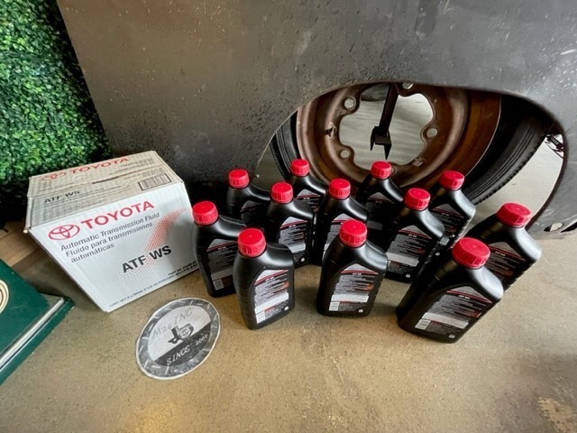 (12) Quart GENUINE TOYOTA ATF WS Automatic Transmission Oil 00289-ATFWS