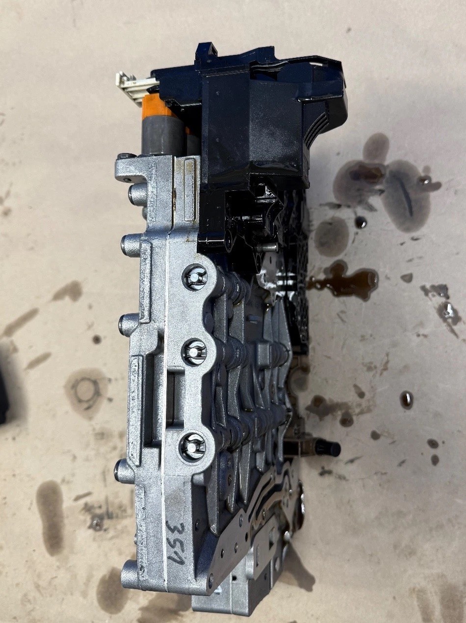 11-12 BMW 740i 740Li F01 F02 Automatic Transmission Valve Body Mechatronic OEM
