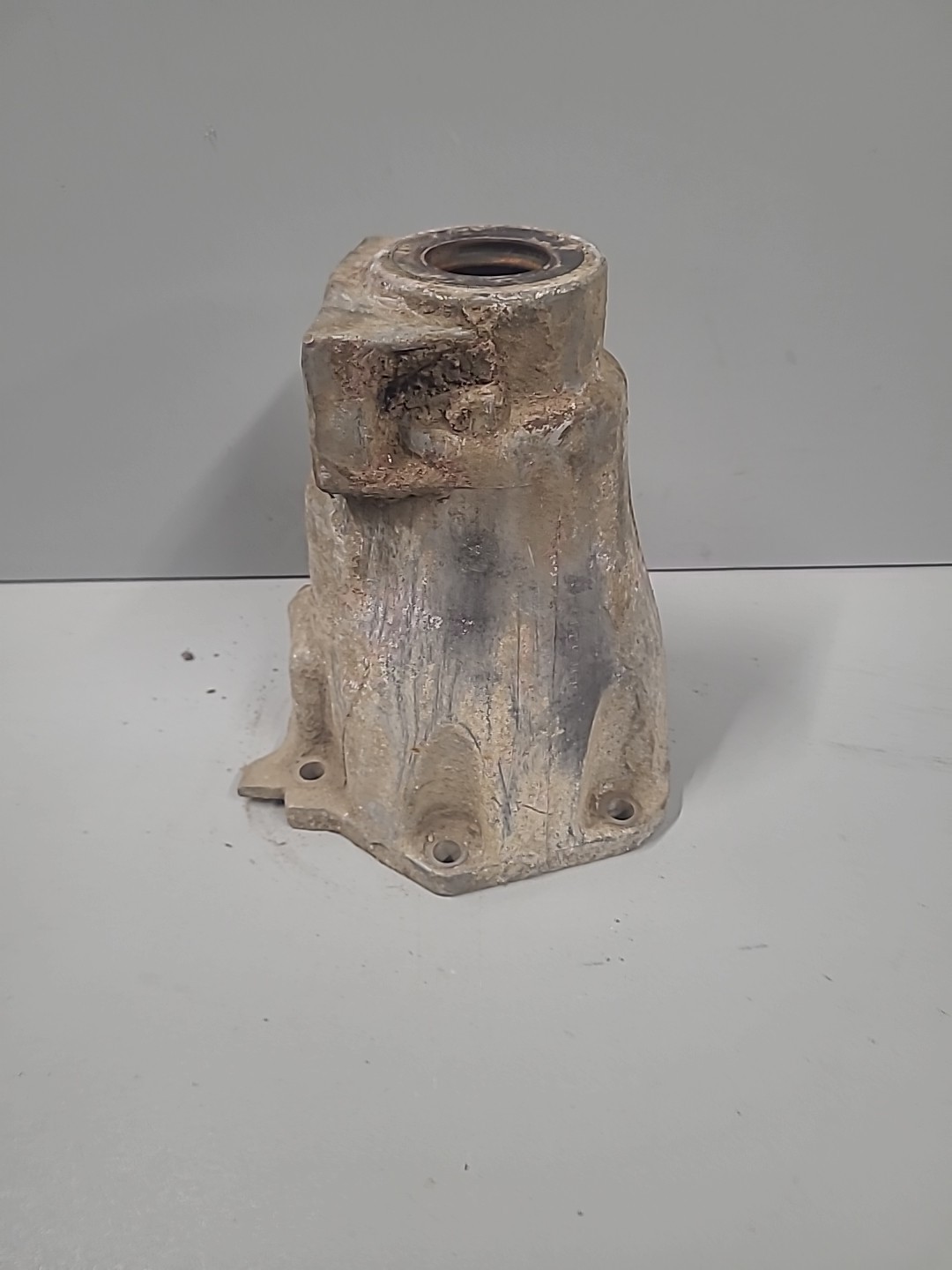 1972-90 MOPAR 727 TORQUEFLITE AUTO TRANS SHORT TAILHOUSING 3515246-1 DODGE 2WD