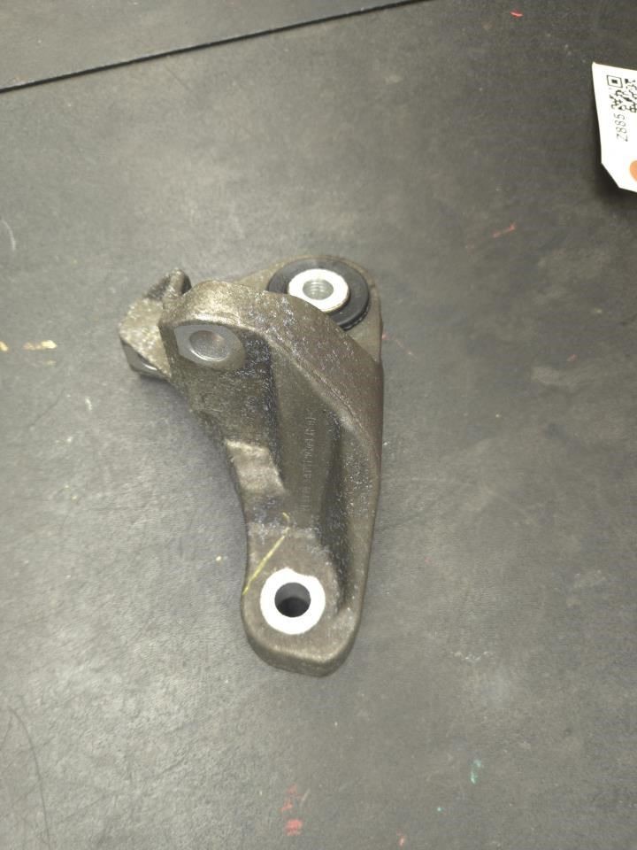 Transmission Mount Bracket 2019 Ford Escape BV6Z-6E042-C 2013 2014 2015 – 2018 X