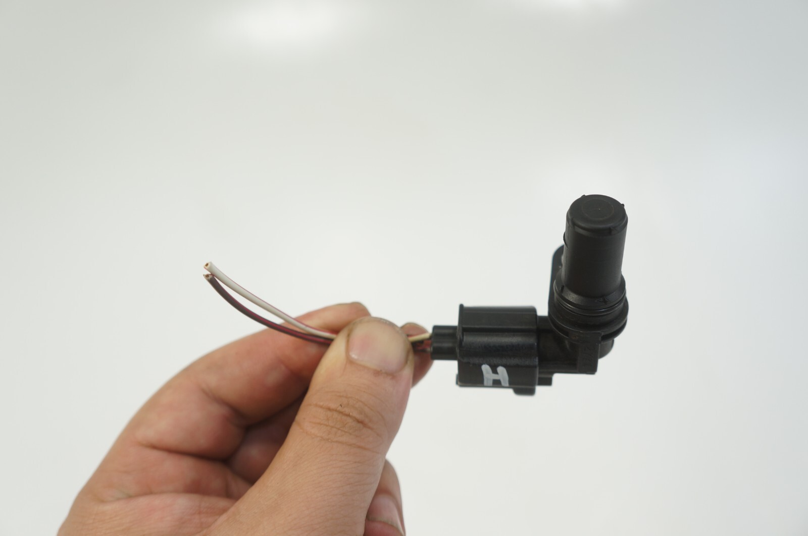 2002-2005 ford thunderbird t-bird rpm speed rotation sensor oem