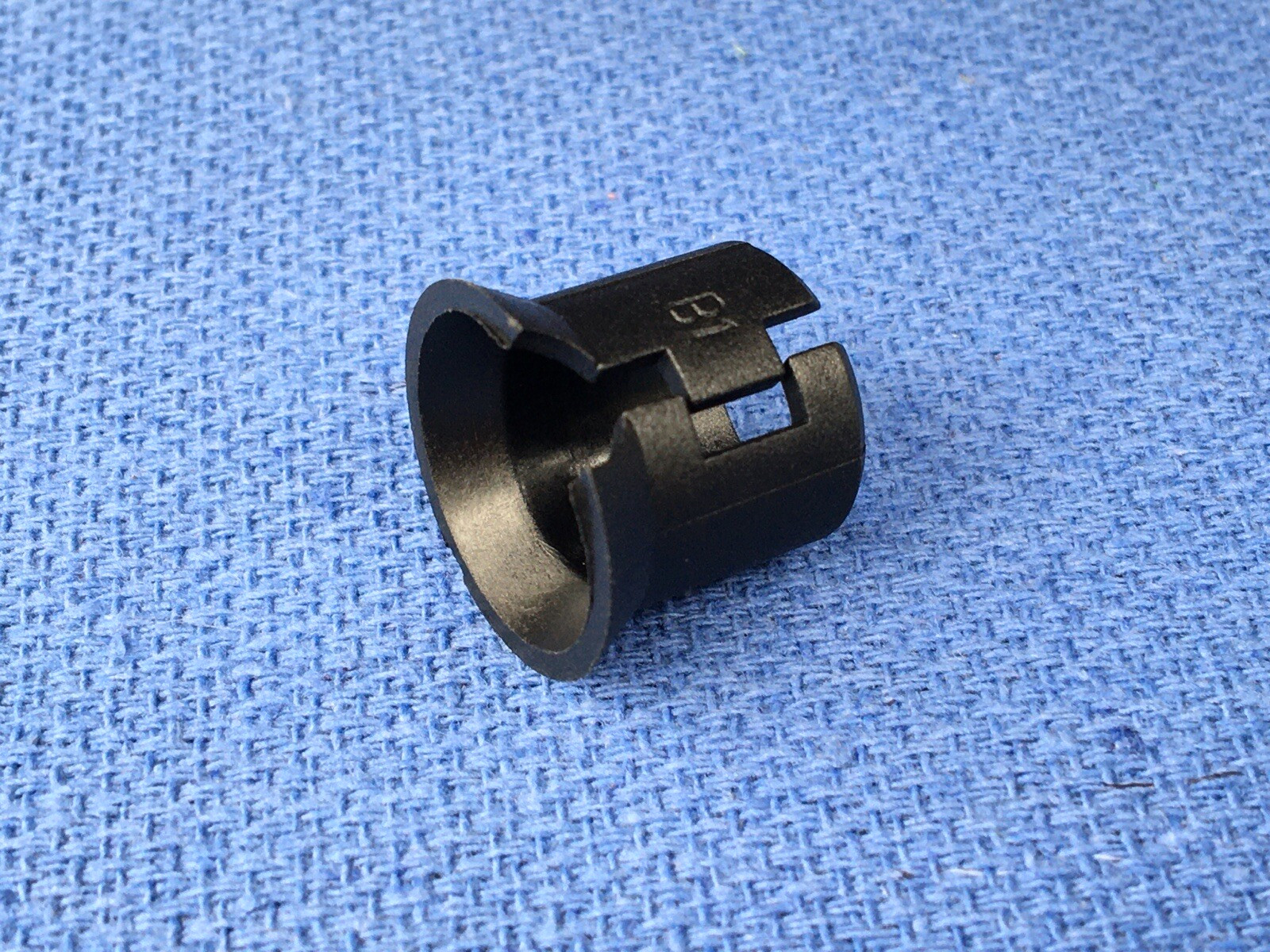 TH350 Output Shaft Nylon Bushing Plastic Non wearing Turbo 350 Out Put Pilot New
