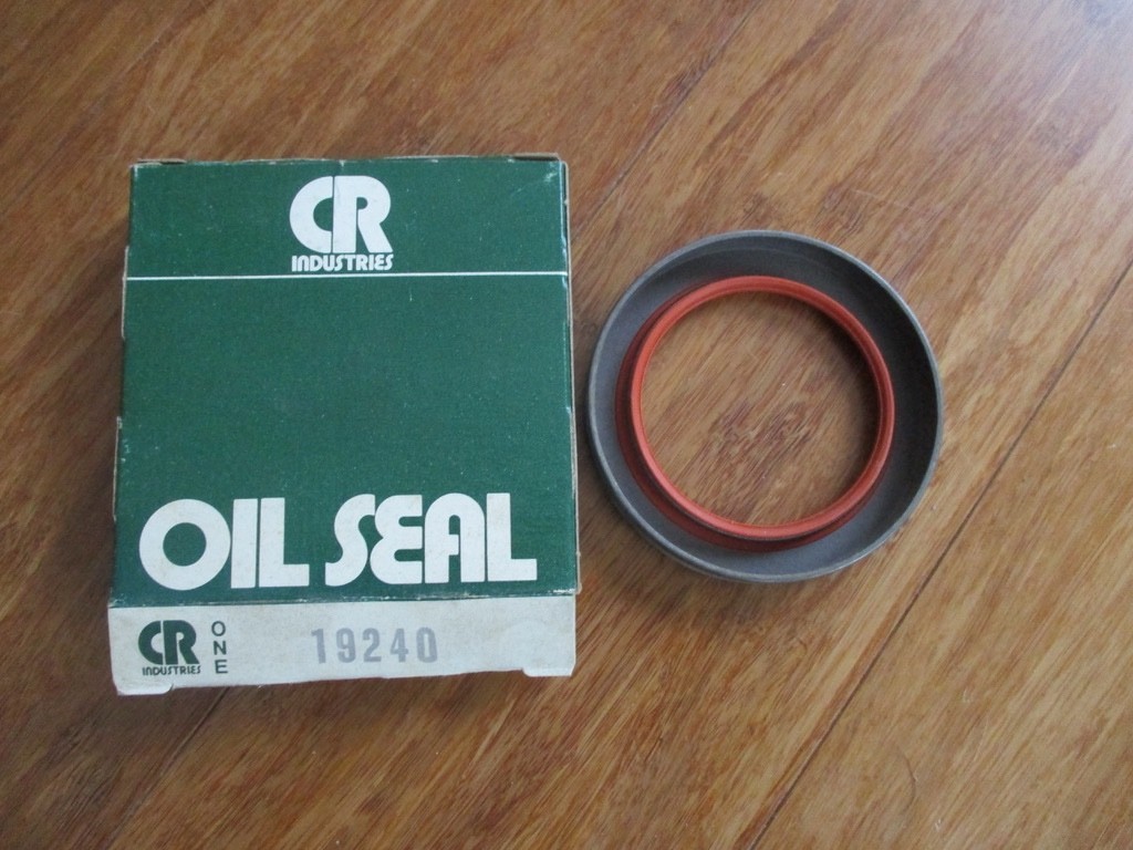 CR 19240 Automatic Transmission Front Pump Oil Seal 1955-85 Jaguar Ford Lincoln