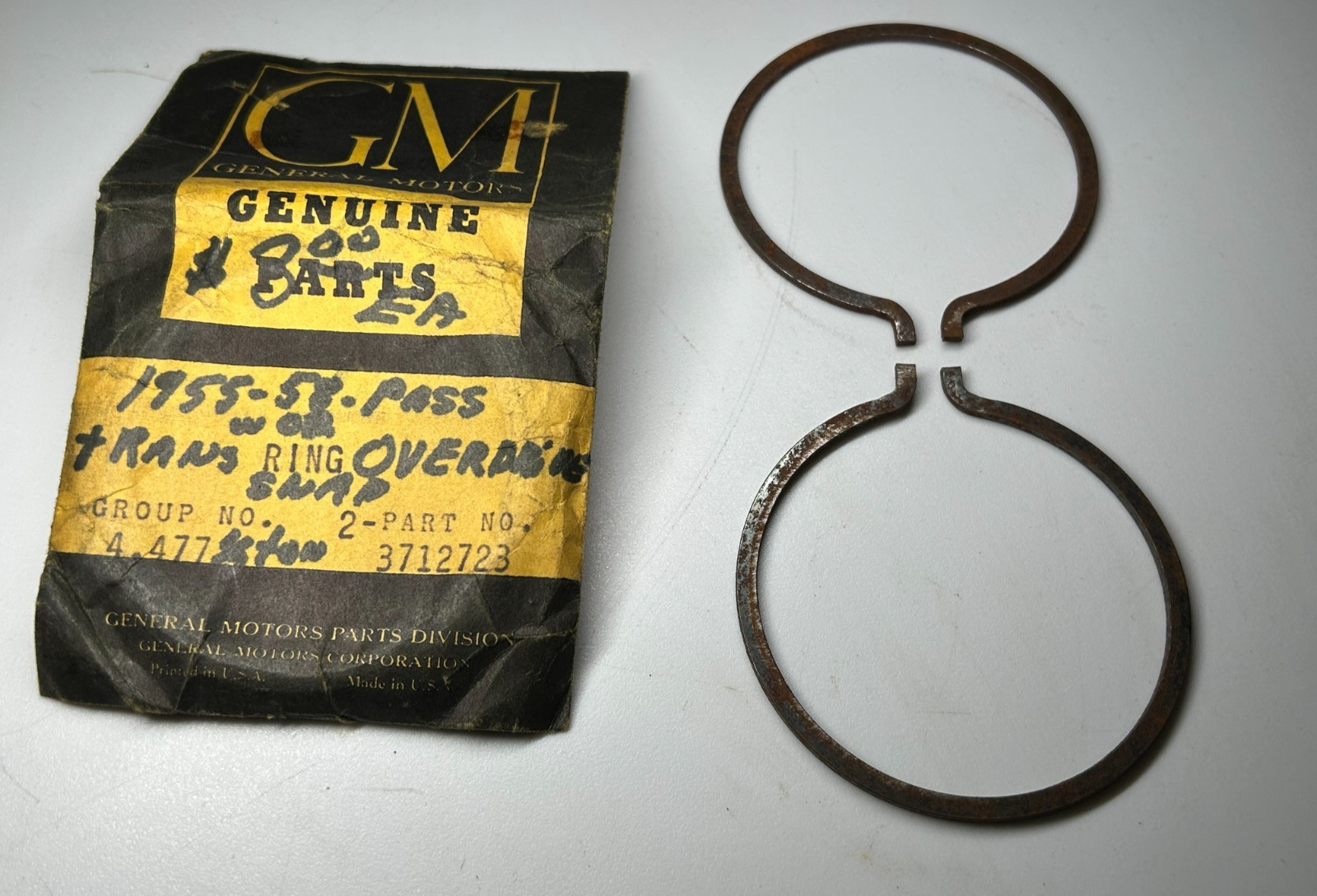 NOS GM 1955-69 Camaro Chevelle Nova Output Shaft Overdrive Snap Rings 3712723