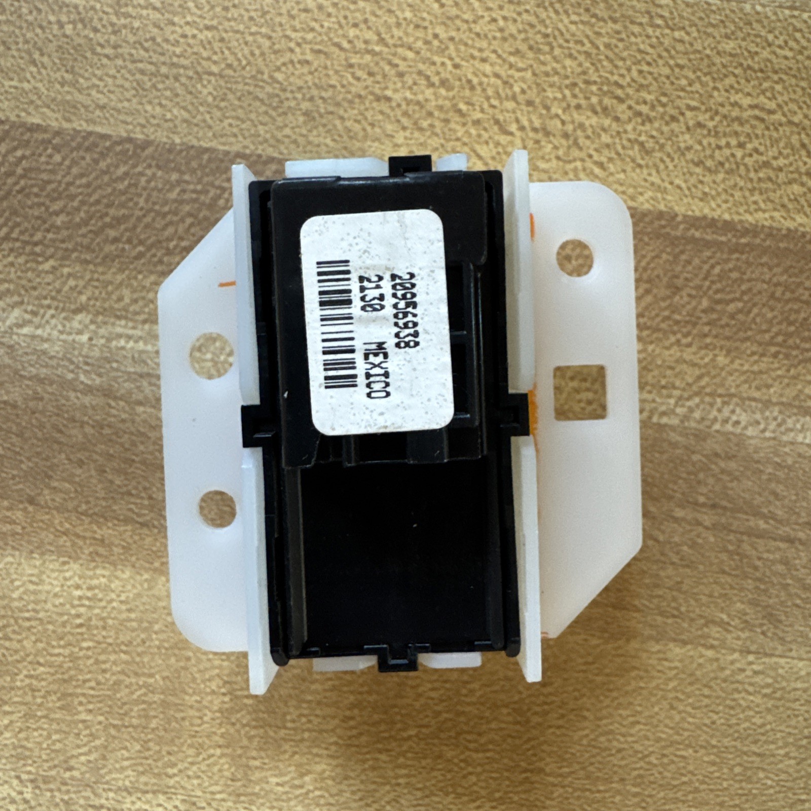 2010-17GMC Terrain Front Passenger-Side Door Lock Switch 20956938 GM Right OEM