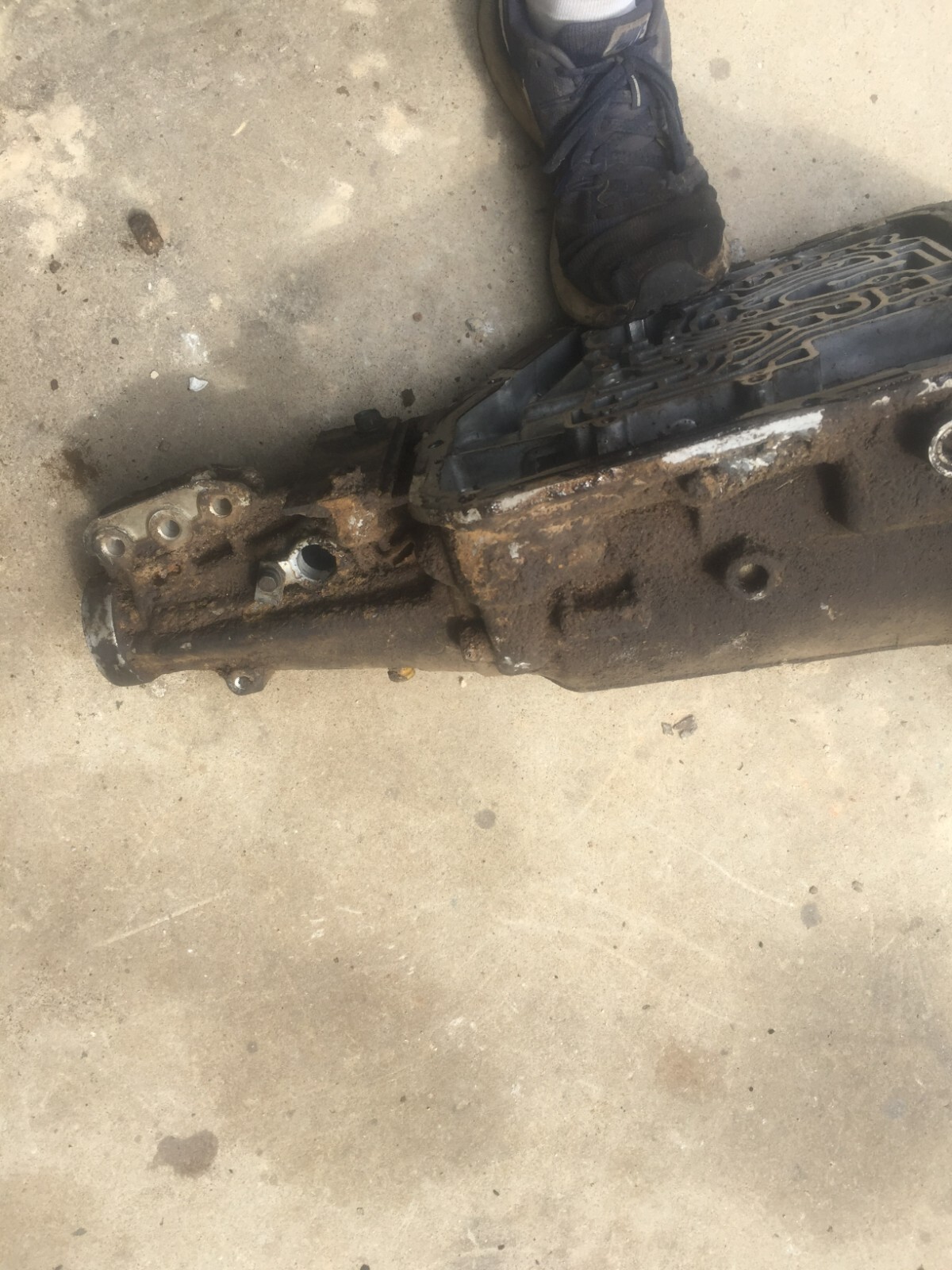 Oldsmobile GM Turbo 200 metric TH200 automatic transmission case housing BOP V6