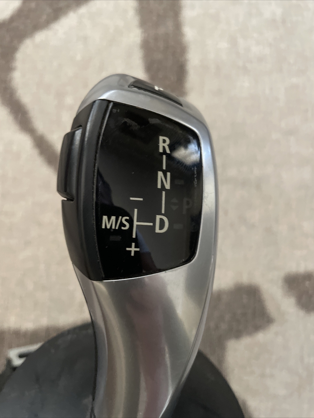BMW M5 E60 E61 E63 E64 528i 535i 550i Shifter Assembly Gear Selector Lever Knob