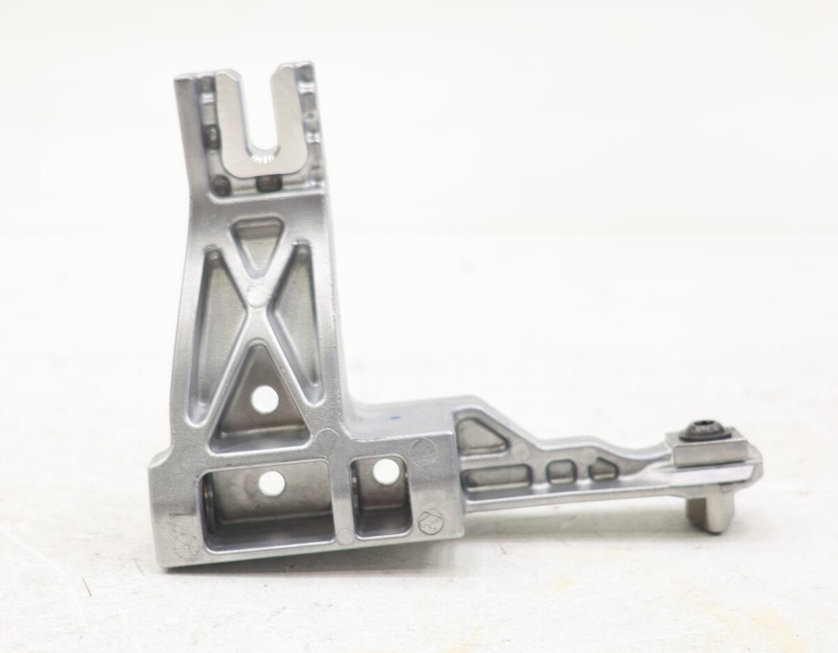 NEW OEM Ford DPS6 Auto Trans Gear Shift Fork AE8Z-7230-F Fiesta Focus 2011-2019