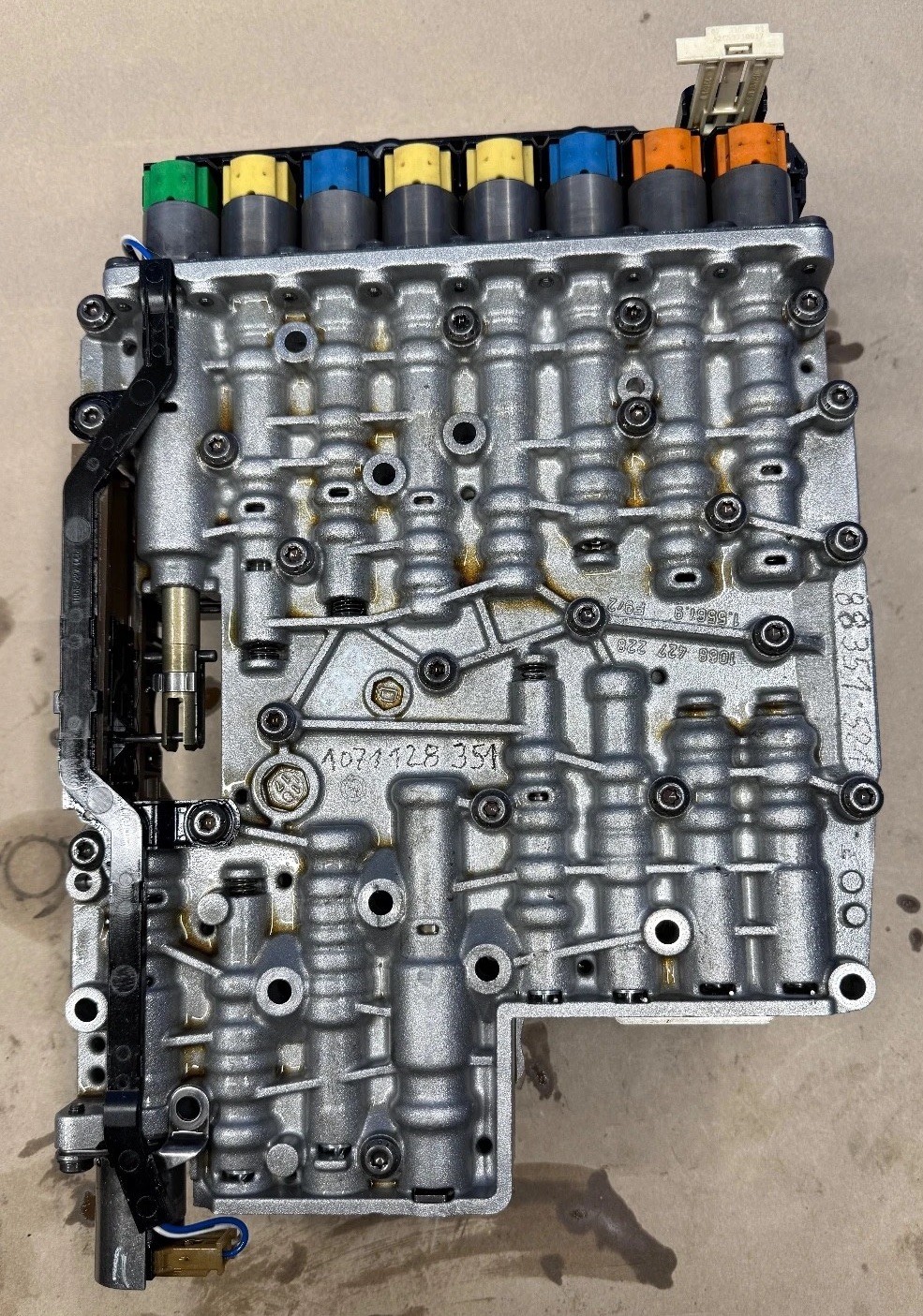 11-12 BMW 740i 740Li F01 F02 Automatic Transmission Valve Body Mechatronic OEM