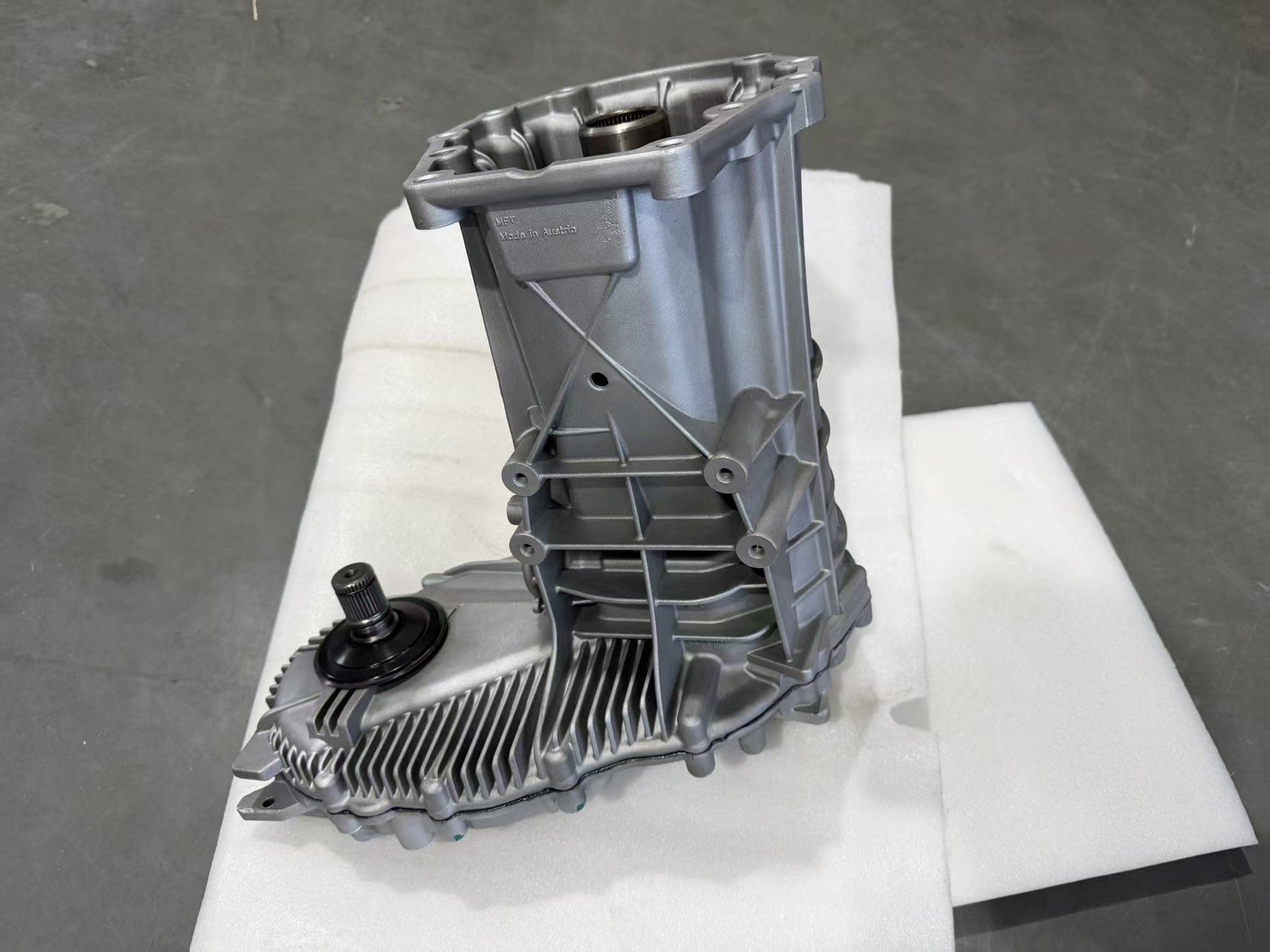 Transfer Case Box Assembly For 2011-2018 Porsche Cayenne 3.6 V6 DOHC 95834101021